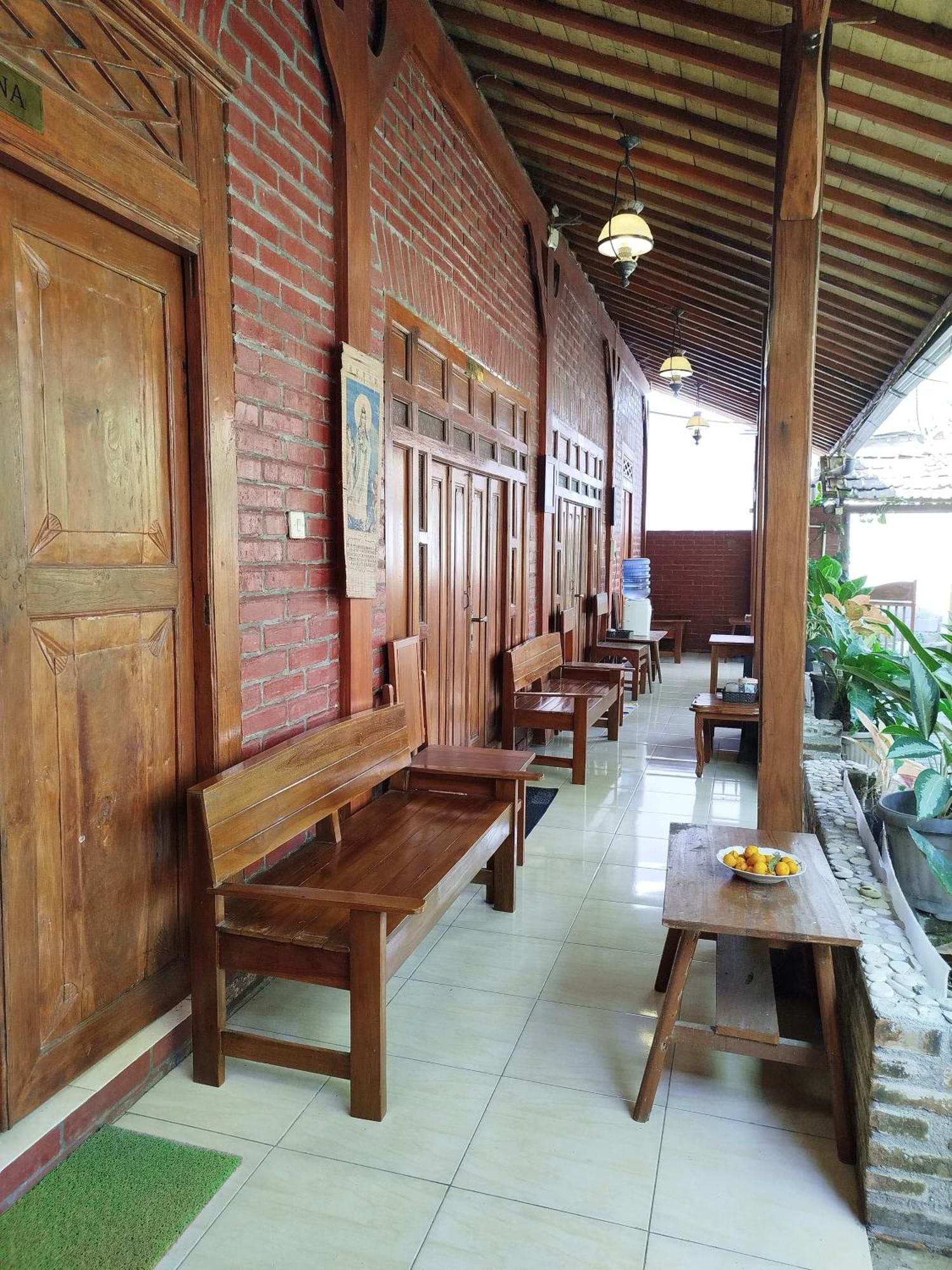Dapur Ethnic Homestay Bantul Eksteriør bilde